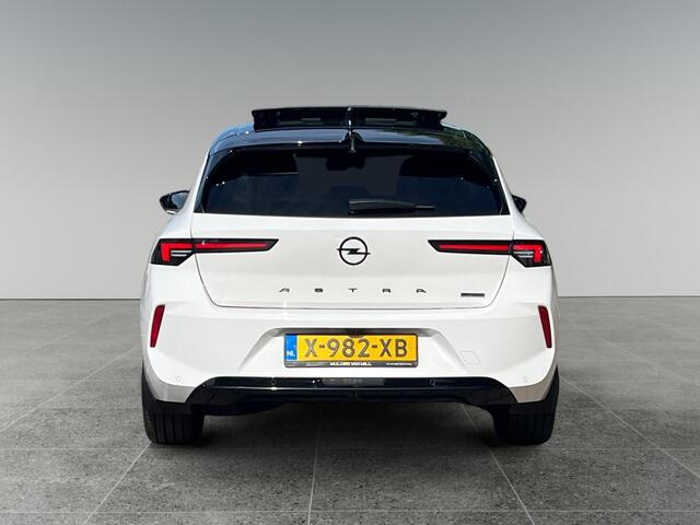 Opel ASTRA Ultimate 1.2 Turbo 130pk EAT8 | IRMSCHER | SCHUIF/KANTELDAK | MATRIX LED | ALCANTARA/LEDER | NAVI | APPLE CARPLAY / ANDROID AUTO | TREKHAAK | ISOFIX | KEYLESS |