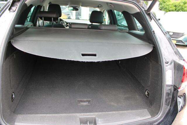 Opel ASTRA Sports Tourer 1.4 Turbo Business Executive