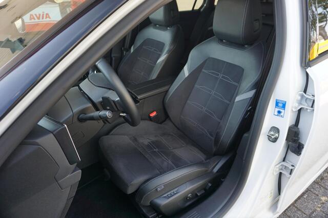 Opel ASTRA Sports Tourer 1.6 Turbo Plug In Hybrid GSe