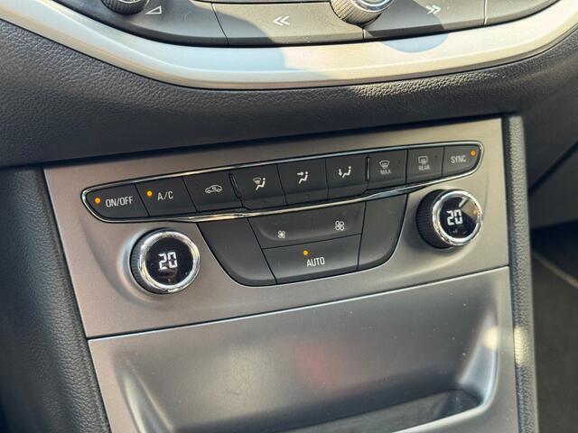 Opel ASTRA 1.4 Online Edition - trekhaak - sensoren - climate control - navi - apple/android