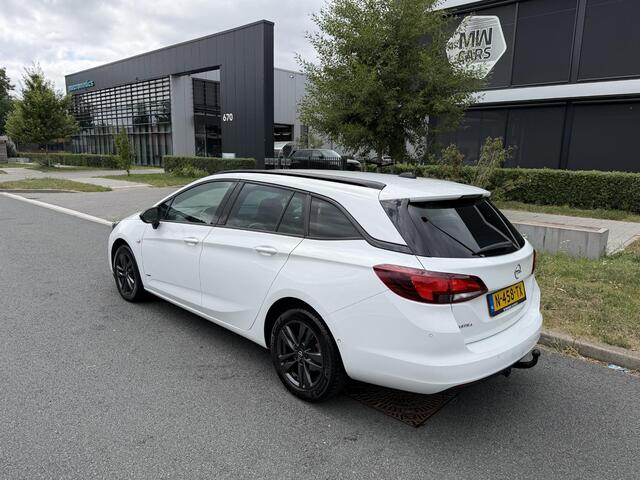 Opel ASTRA Sports Tourer 1.2 Design & Tech Camera, Trekhaak, Carplay