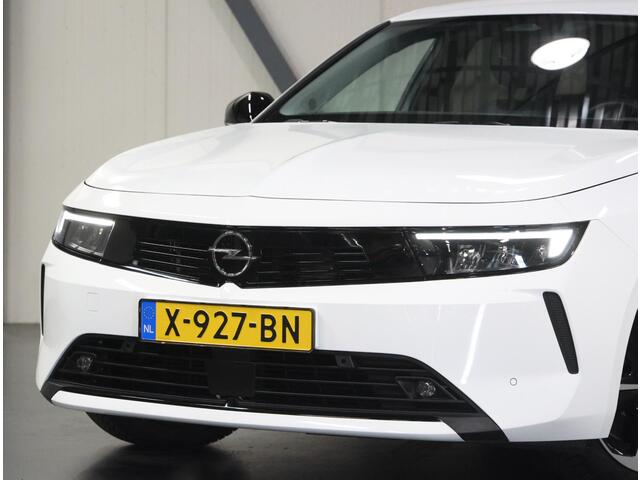 Opel ASTRA ST 180PK Hybrid | 1ste eigenaar | Trekhaak | Camera | Stuur/stoelverwarming | Adaptive Cruise Control | AppleCarPlay/Android | AUTOMAAT | Isofix | Privacy Glass | Parkeersensoren |