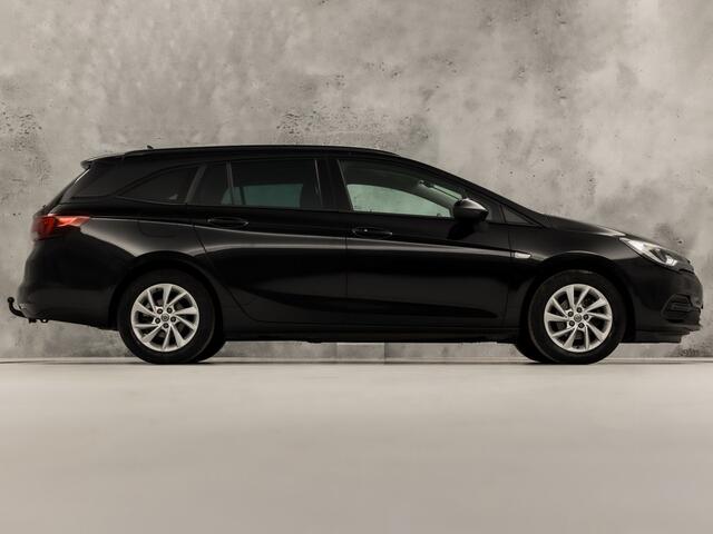Opel ASTRA Sports Tourer 1.2 Elegance Sport (APPLE CARPLAY, GROOT NAVI, CLIMATE, CAMERA, TREKHAAK, SPORTSTOELEN, GETINT GLAS, KEYLESS, ADAPTIVE CRUISE, NIEUWSTAAT)