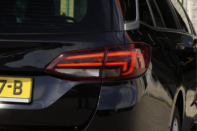 Opel ASTRA Sports Tourer 1.4 Turbo 150PK! Innovation BJ2019 Lmv 16" | Led | Keyless entry | Pdc | Navi | Elek. achterklep | Achteruitrijcamera | App-Connect | Climate control | Cruise control | Sportstoelen | Extra getint glas