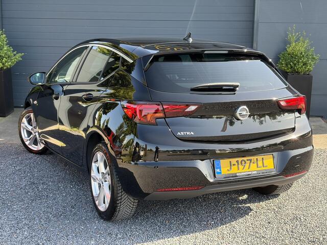 Opel ASTRA 1.2 Launch Elegance 2e Eigenaar,Camera,Stoelverw-Stuurverw,110pk,Navi,Carplay,Halfleder,Elekt.Stoel,6 Bak,Clima,Cruise,Lm velgen,Pdc V+A,N.A.P,Net beurt gehad,Apk tot 09-2028