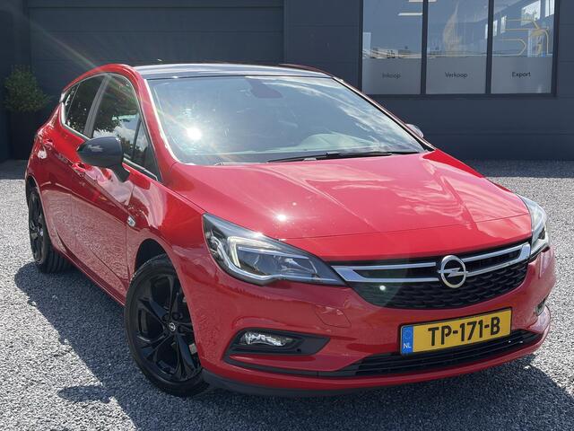 Opel ASTRA 1.4 Black Edition 2e Eigenaar,Carplay,150pk,Navi,6 Bak,Airco,Cruise,Lm velgen,Pdc,N.A.P,Nieuwe Apk bij Aflevering