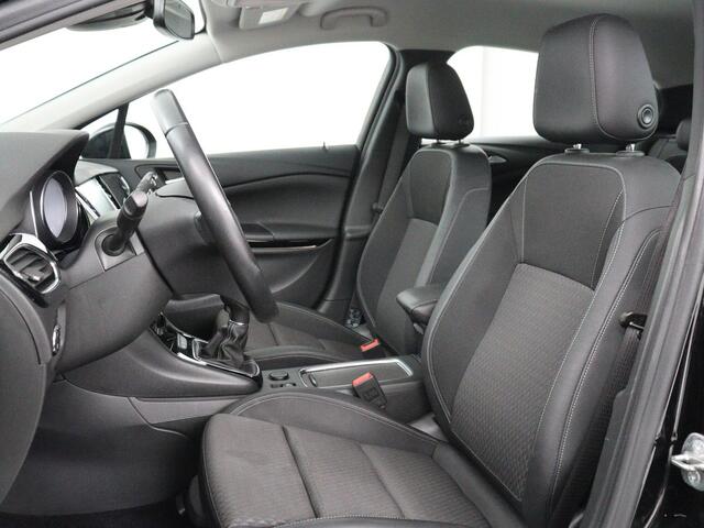 Opel ASTRA 1.0 Turbo Innovation | Carplay | Cruise control | Navigatie | Park assist | Climate control | Full LED | Keyless