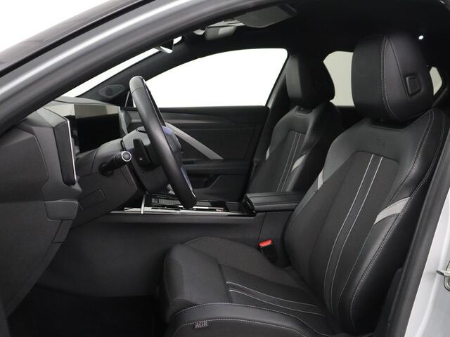 Opel ASTRA 1.6 Hybrid GS Line | SOH 97.7% | Adaptive cruise | Stuur/stoel verwarming | 360 camera | Climate control | Carplay | Sfeerverlichting | Full Led |