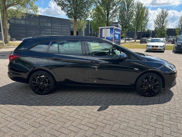 Opel ASTRA Sports Tourer 1.2 Elegance