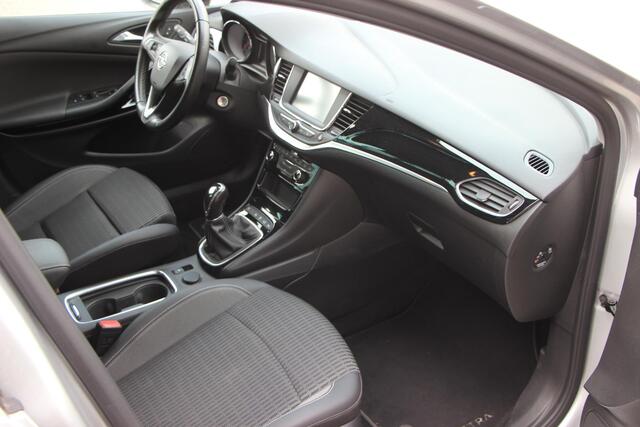 Opel ASTRA Sports Tourer 1.2 Design & Tech