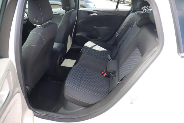 Opel ASTRA Sports Tourer 1.2 Edition 110PK Trekhaak Navigatie Carplay Android LMV Airco Cruise Control