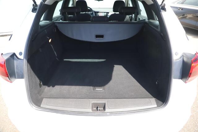 Opel ASTRA Sports Tourer 1.2 Edition 110PK Trekhaak Navigatie Carplay Android LMV Airco Cruise Control