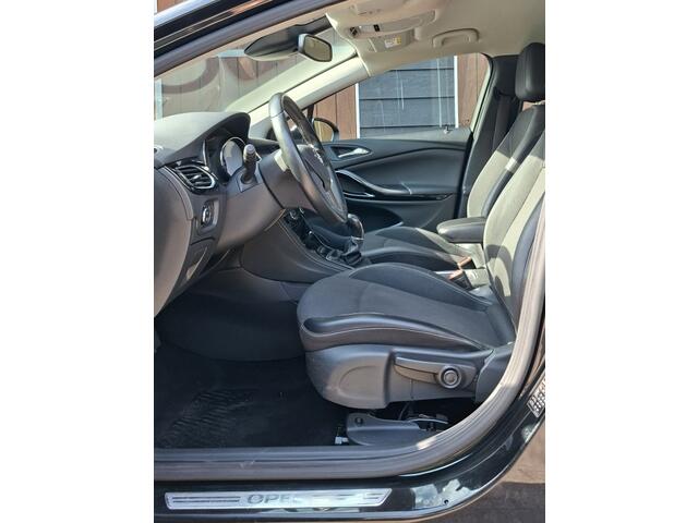 Opel ASTRA 1.0 Innovation | Bluetooth | NAP | Half lederen bekleding | All seasonbanden