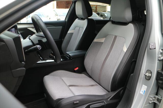 Opel ASTRA 1.6 Turbo Plug In Hybrid Ultimate | AGR Stoelen! | Camera | Compleet! |