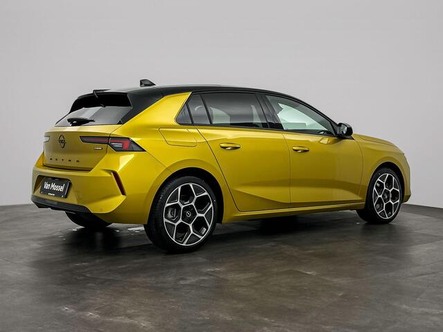 Opel ASTRA 1.6 Turbo Plug In Hybrid Ultimate NEW ASTRA | DEMONSTRATIEMODEL | Panodak | Suede Bekleding | Camera | Stoel & Stuurverwarming | PDC | LMV | Tot 8 Jaar Speciale Garantie!