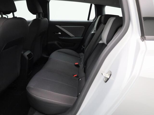 Opel ASTRA Sports Tourer 1.2 Edition | Navigatie | Camera | Stoelverwarming|
