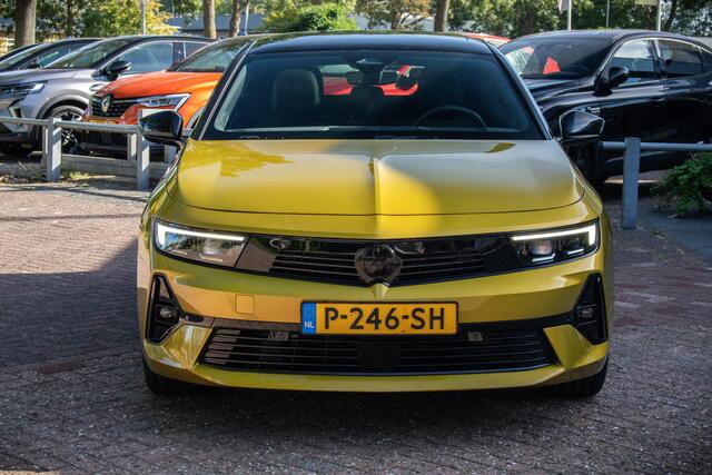 Opel ASTRA 1.2 Turbo 130 PK Ultimate Automaat | Camera | AGR Stoelen | Dodehoek Detectie | Adaptieve Cruise Control | 24DKM! | Rijklaar