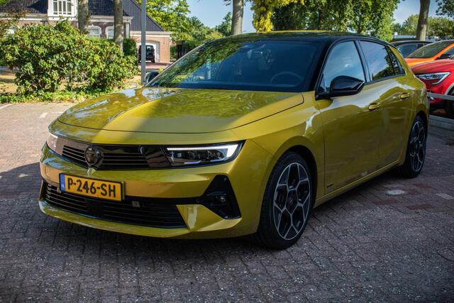 Opel ASTRA 1.2 Turbo 130 PK Ultimate Automaat | Camera | AGR Stoelen | Dodehoek Detectie | Adaptieve Cruise Control | 24DKM! | Rijklaar