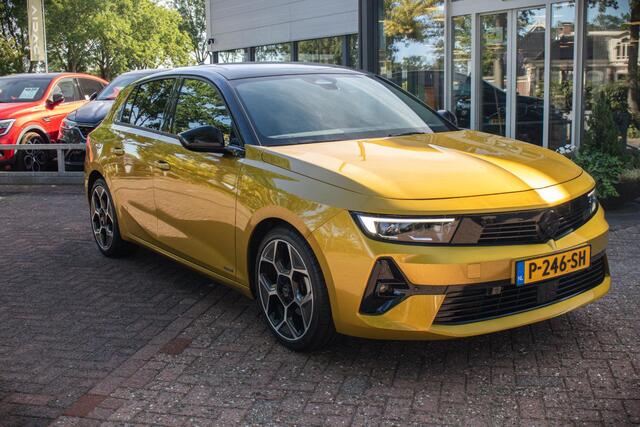Opel ASTRA 1.2 Turbo 130 PK Ultimate Automaat | Camera | AGR Stoelen | Dodehoek Detectie | Adaptieve Cruise Control | 24DKM! | Rijklaar
