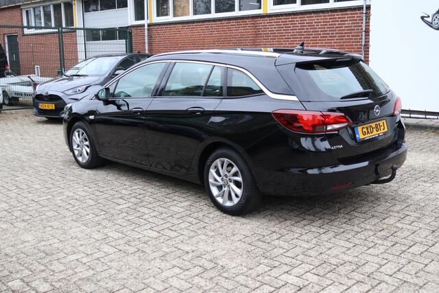 Opel ASTRA Sports Tourer 1.2 Busn. Elegance / Carplay,andr. / Clima / Led verl. / Camera