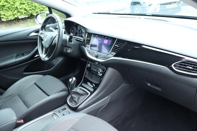 Opel ASTRA Sports Tourer 1.2 Busn. Elegance / Carplay,andr. / Clima / Led verl. / Camera