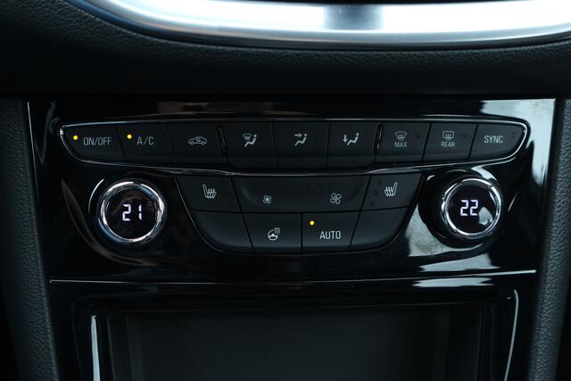 Opel ASTRA Sports Tourer 1.2 Busn. Elegance / Carplay,andr. / Clima / Led verl. / Camera