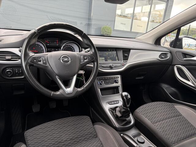 Opel ASTRA Sports Tourer 1.2 Edition ?2e Eigenaar?Trekhaak?131pk?Navi?Airco?Cruise?Pdc V+A?Lm velgen?Dealer Onderhouden?Comfortstoelen?N.A.P?Apk tot 07-2028