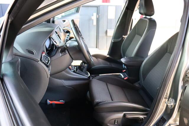 Opel ASTRA Sports Tourer 1.4 Turbo Innovation O.a: PDC, Camera, DAB, Clima, Navi, Cruise, Carplay, Etc. All-in prijs!