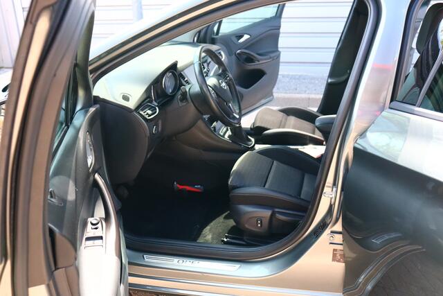 Opel ASTRA Sports Tourer 1.4 Turbo Innovation O.a: PDC, Camera, DAB, Clima, Navi, Cruise, Carplay, Etc. All-in prijs!