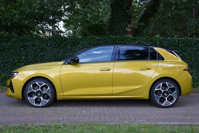 Opel ASTRA 1.6 Hybrid GS Level 4 Automaat/Navi/Pdc/Ecc/Achteruitrijcamera/Stuur&Stoelverwarming/Cruise control adaptief/Extra getint glas/Apple Carplay/Android Auto/Digitaal dashboard/18-Inch Lmv