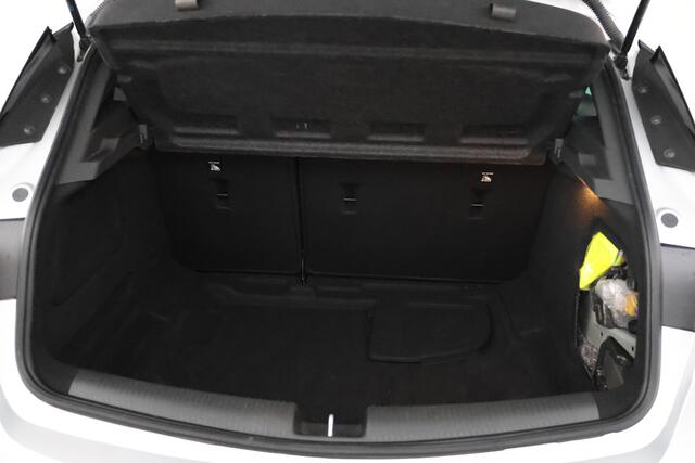 Opel ASTRA 1.2 Business Edition Cruise Control. Airco, Navi, PDC