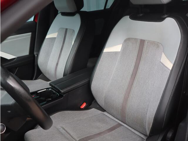Opel ASTRA Business Elegance 1.2 Turbo 130pk | NAVI | TREKHAAK | CLIMA | CAMERA | STOELVERW. |
