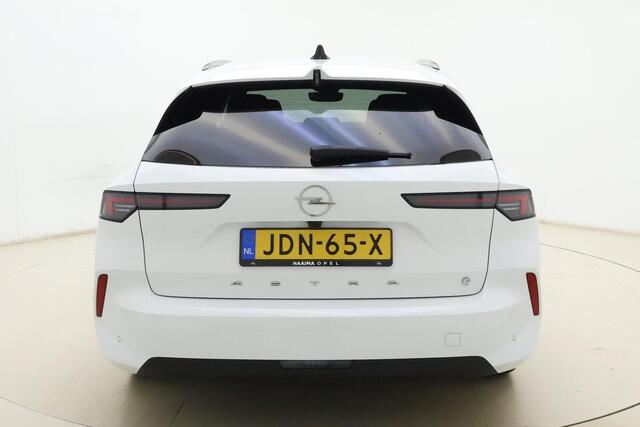 Opel ASTRA Electric 54 kWh Business Edition | 18" LM-Velgen | Black Pakket | Privat Glass | AGR Stoelen | Camera | Navigatie | Winter pakket |