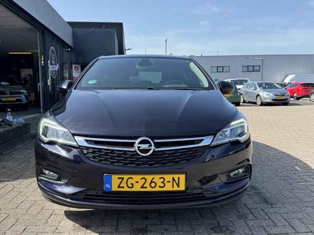Opel ASTRA 1.0 Turbo 120 Jaar Edition Rijklaar inclusief garantie en beurt incl. all season banden | Carplay | Cruise control | Climate | LED | LMV | Navigatie | geheel dealer onderhouden!