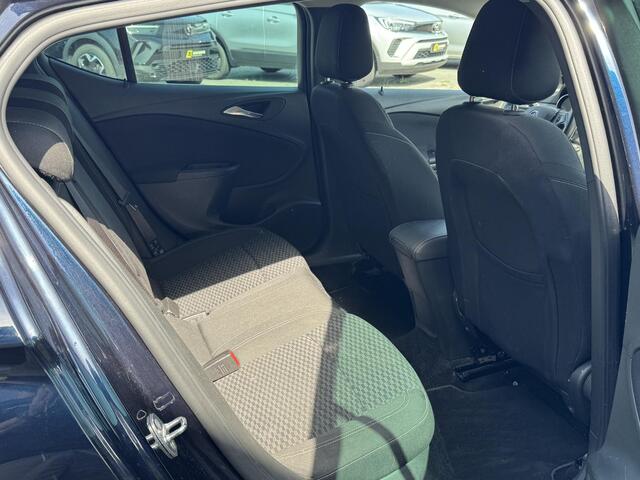 Opel ASTRA 1.0 Turbo 120 Jaar Edition Rijklaar inclusief garantie en beurt incl. all season banden | Carplay | Cruise control | Climate | LED | LMV | Navigatie | geheel dealer onderhouden!