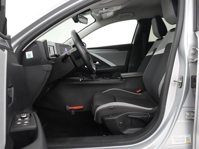 Opel ASTRA 1.2 Business Edition | Stuur/stoel verwarming | Carplay | Camera | Park assist | Adaptive cruise | Navigatie | Virtueel dashboard