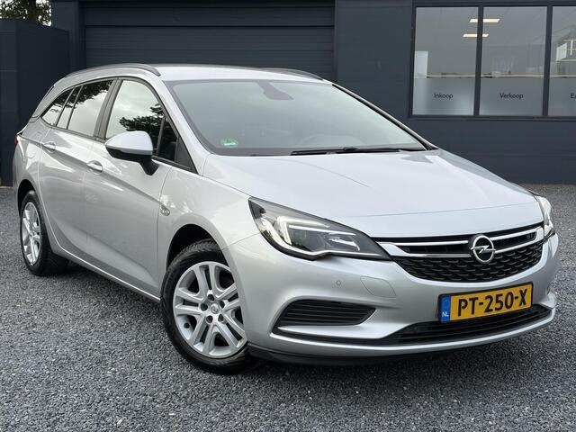 Opel ASTRA Sports Tourer 1.0 Online Edition ?2e Eigenaar?Carplay?Navi?Trekhaak?Net beurt gehad?Clima?Cruise?Pdc V+A?105pk?N.A.P?Lm velgen?Apk tot 10-2027
