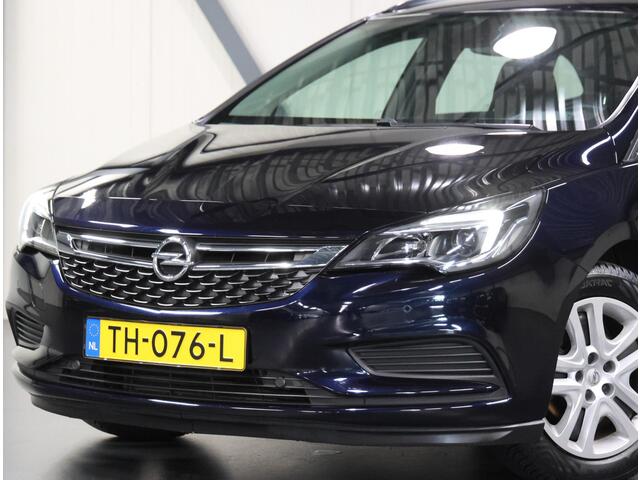 Opel ASTRA ST 105PK Online Edition | 1ste eigenaar | Armsteun | Parkeersensoren VOOR + Achter | Navigatie | Airco | Cruise Control | AppleCarPlay/AndroidAuto | Isofix |