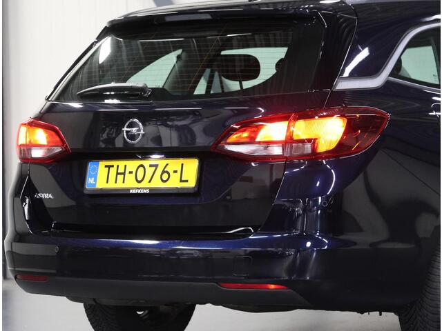 Opel ASTRA ST 105PK Online Edition | 1ste eigenaar | Armsteun | Parkeersensoren VOOR + Achter | Navigatie | Airco | Cruise Control | AppleCarPlay/AndroidAuto | Isofix |