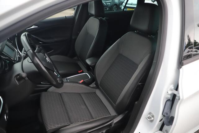 Opel ASTRA Sports Tourer 1.2 Design & Tech 110PK Navigatie Achteruitrijcamera Clima Cruise Parkeersensor Carplay android 16 inch LMV