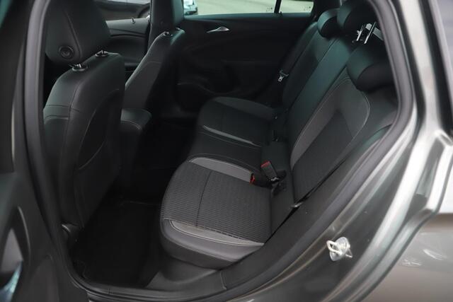 Opel ASTRA Sports Tourer 1.2 Design & Tech 110PK Sportstoelen Navigatie Achteruitrijcamera Carplay Android LMV Airco Cruise Control