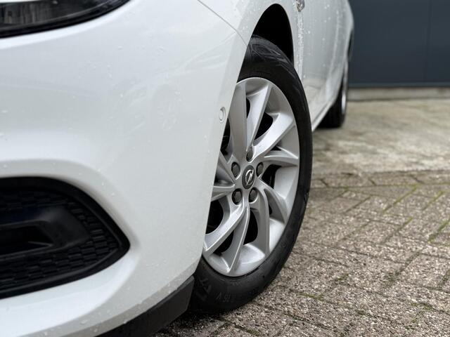 Opel ASTRA 1.2 Elegance - Navigatie - Climate Control - Apple Carplay/Android Auto - Trekhaak