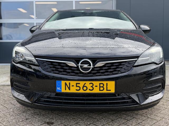 Opel ASTRA 1.2 Design & Tech - Navigatie - Stoelverwarming - Climate Control