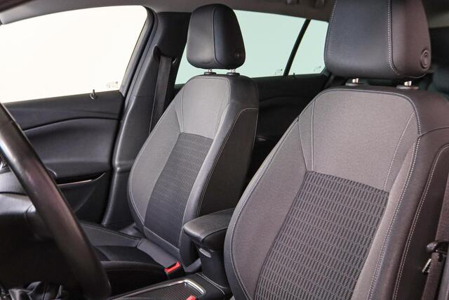 Opel ASTRA Sports Tourer 1.2 Elegance Camera, Cruise Control, Dodehoek Detectie, Apple CarPlay/Android Auto, Navigatie