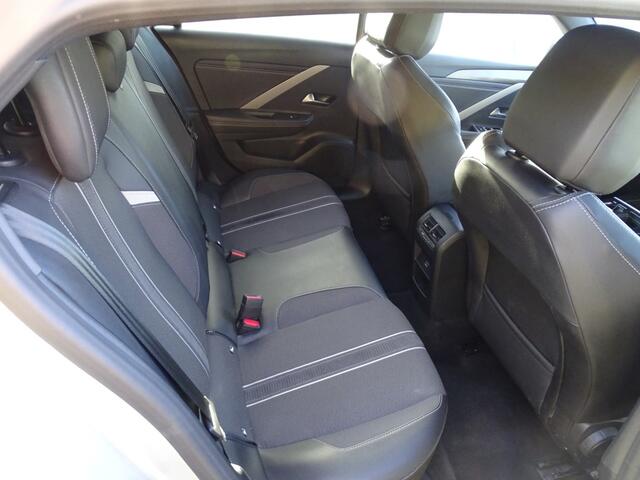 Opel ASTRA 1.2 GS LINE Turbo-PDC V/A-Navi-360 Camera-Cruise-MultiMedia-