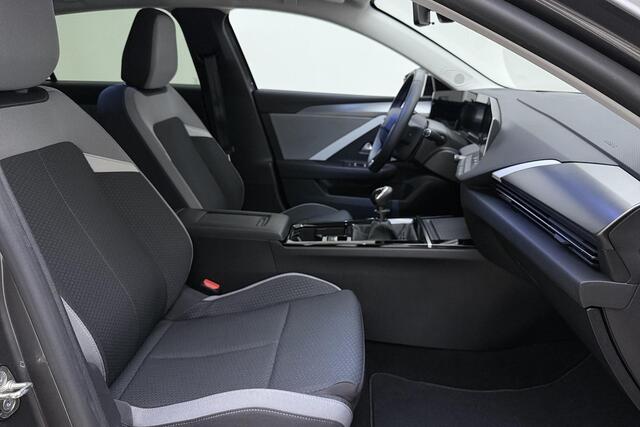 Opel ASTRA 1.2 Level 2 | Navigatie | Camera | Climate control | Extra getint glas | Lichtmetalen velgen | Parkeersensoren