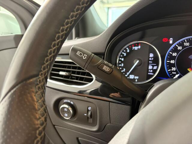 Opel ASTRA Sports Tourer 1.2 Ultimate – foto 9