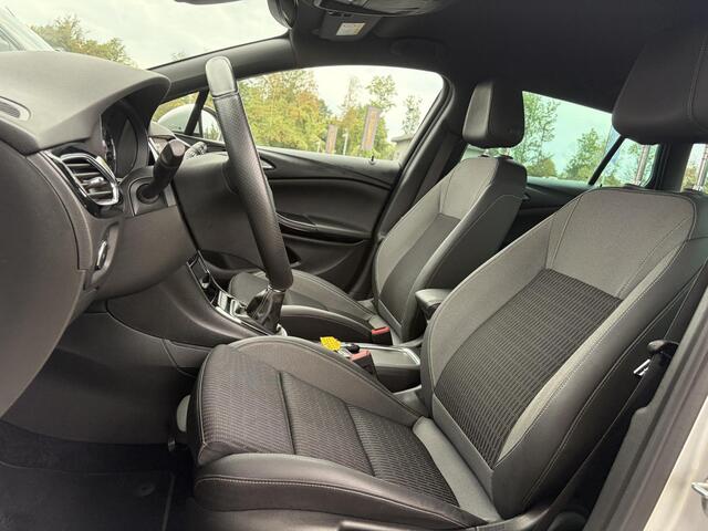 Opel ASTRA Sports Tourer 1.2 Elegance ?110pk?Camera?Carplay?Navi?Halfleder?Keyless?Trekhaak?Pdc V+A?Clima?Cruise?Elekt Stoel?Recent beurt gehad?Dodehoeksensor?Rijstrooksensor?Lm velgen?N.A.P?Apk tot 11-2027 – foto 7