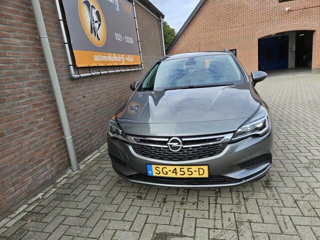 Opel ASTRA Sports Tourer 1.0 Online Edition – foto 2