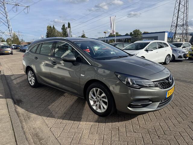 Opel ASTRA Sports Tourer 1.2 Business Elegance – foto 4